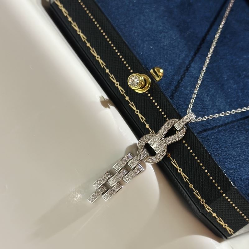 Ca*t1er necklaces